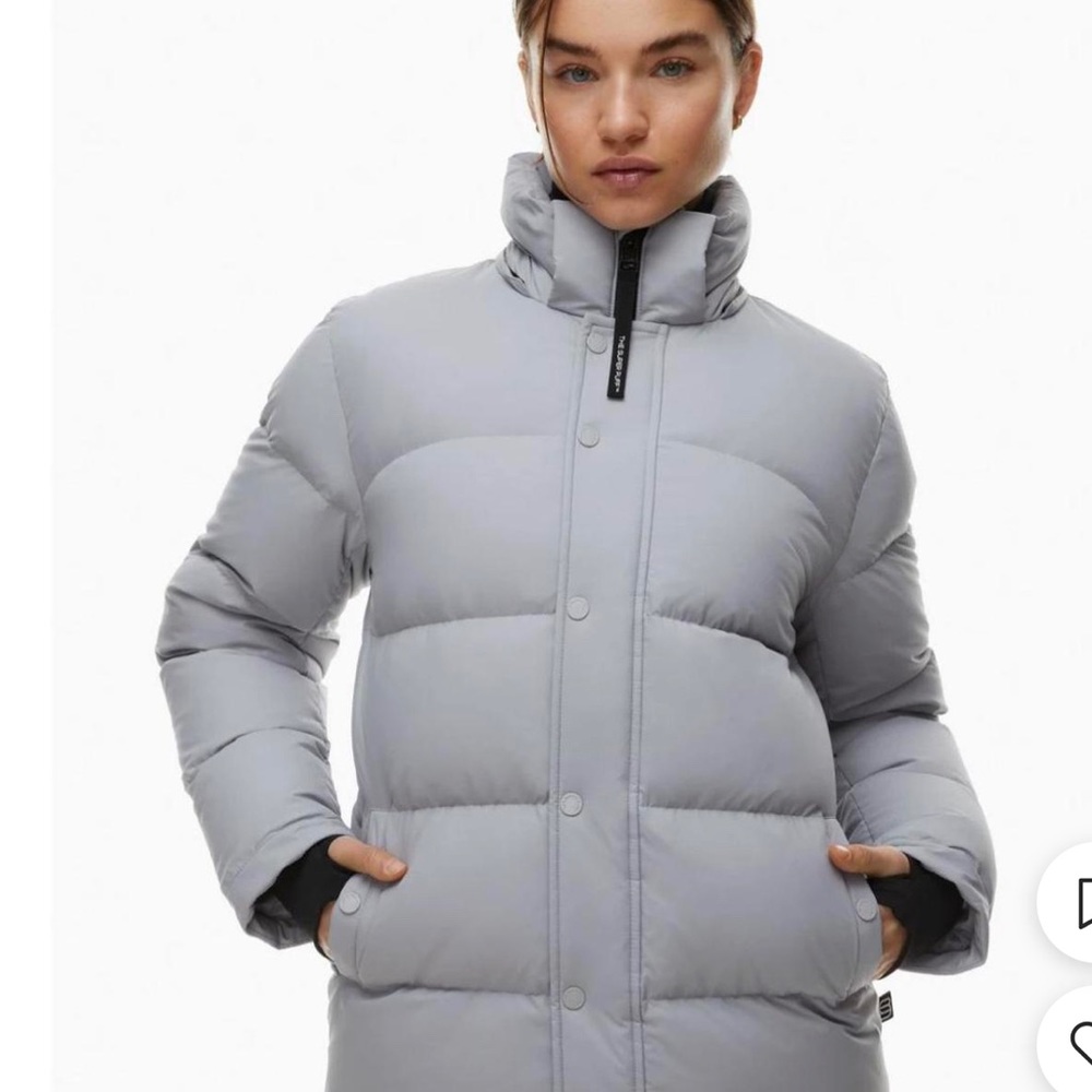 Aritzia SUPER PUFF LIKE NEW! Regular length
